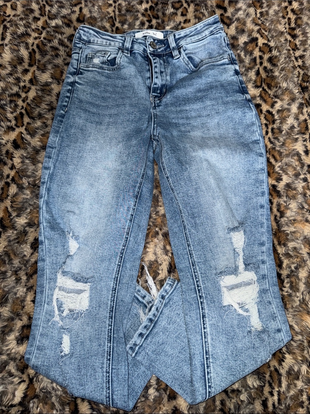 Light Blue Distressed Boyfriend Jeans - Casual Relaxed Fit